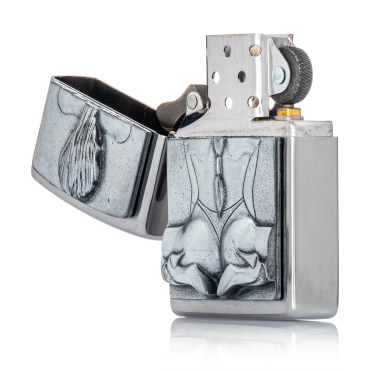 Zippo Kneeing Girl Emblem