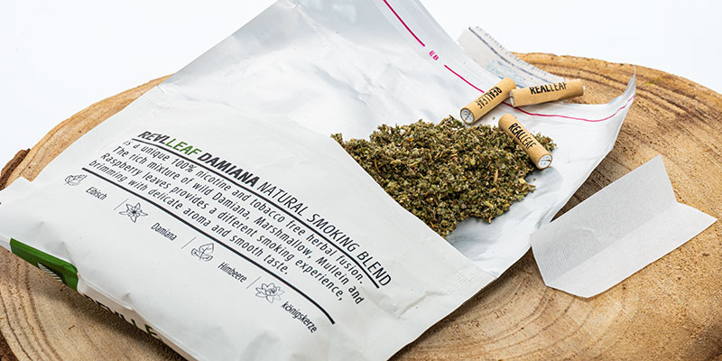 Tabakersatz Real Leaf Wild Damiana mit Kräutermischung, Filtern und Papers als nikotinfreie Alternative zum Tabak