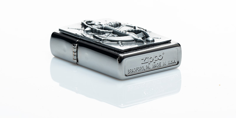 Zwei Packungen CBD-Blüten von Qualicann: Grapefruit Punch und Sweet Star.